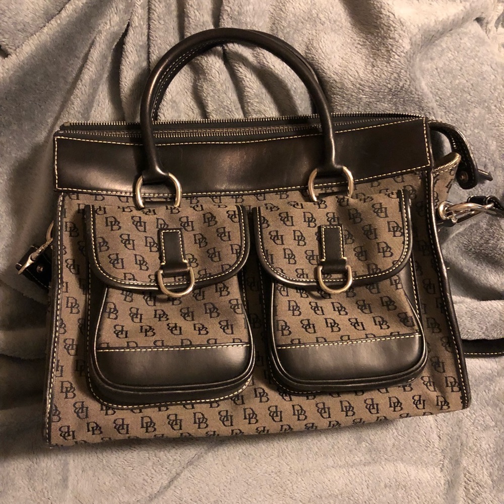 Dooney & Bourke